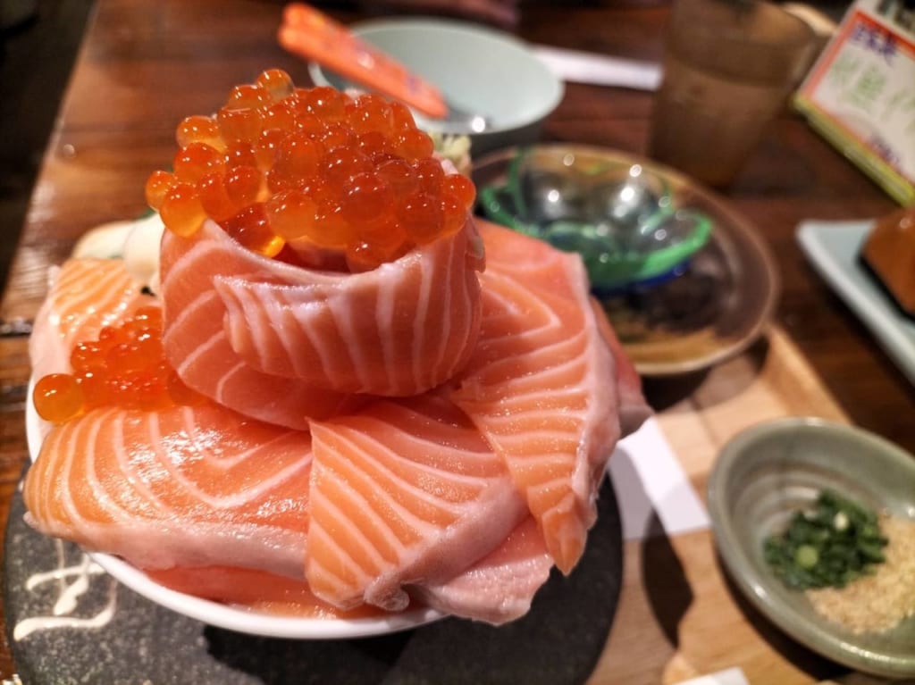 シハチ鮮魚店